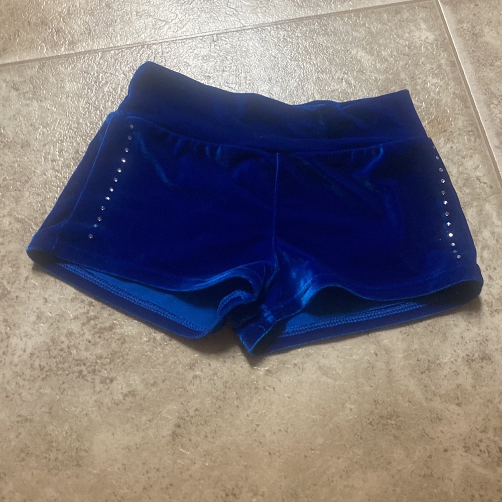 Gymnastics shorts. Child’s small - Picture 2 of 7